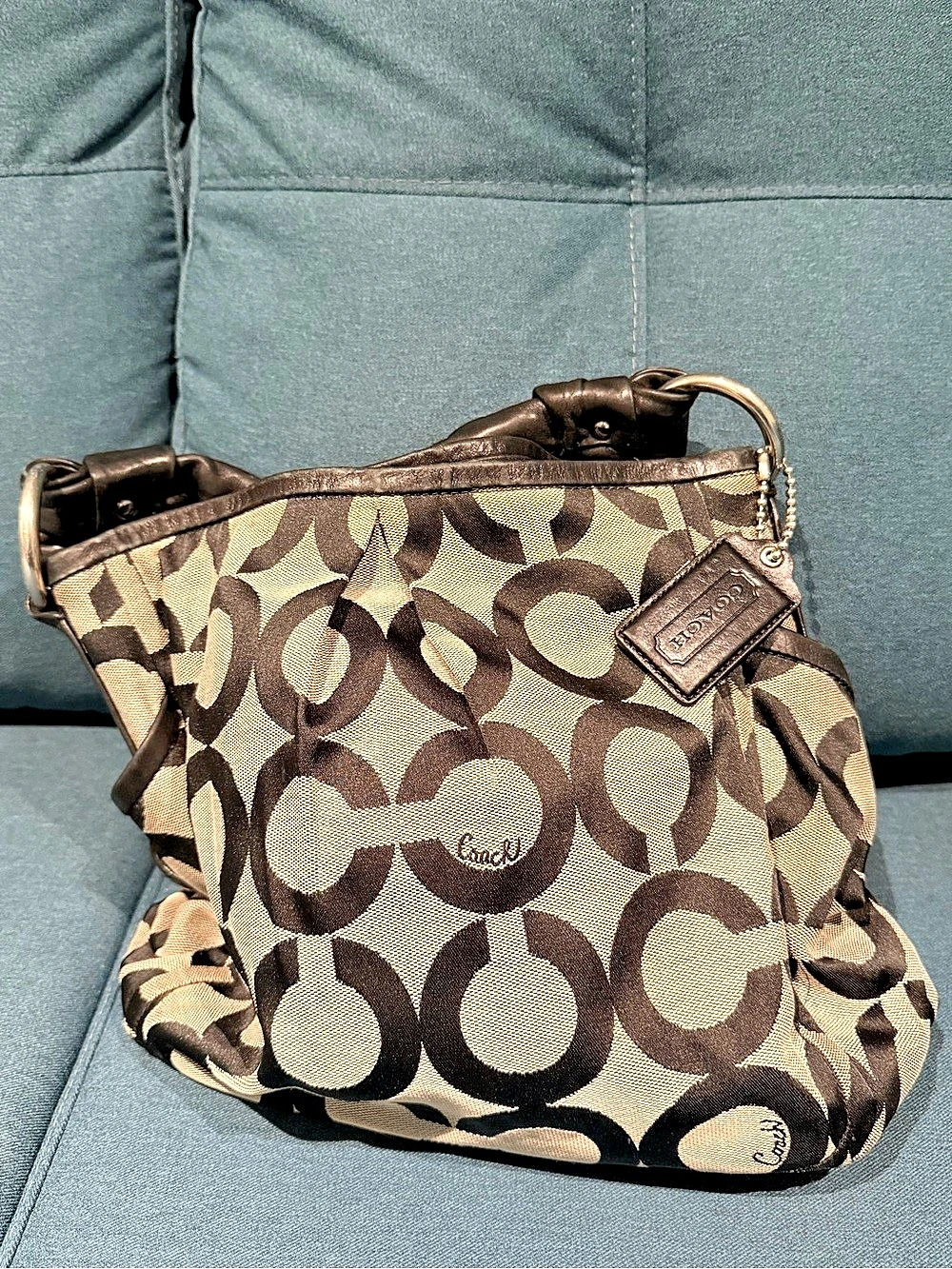 Coach Signature Pleated Hobo Bag Shoulder Bag in Brown & Cream